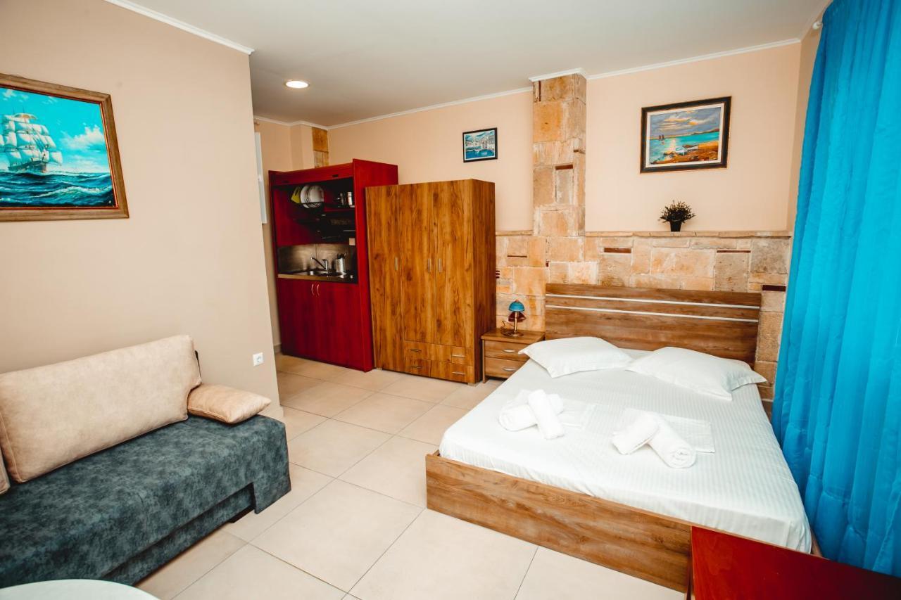 Golden Residence Family Resort Pefkochori Eksteriør bilde