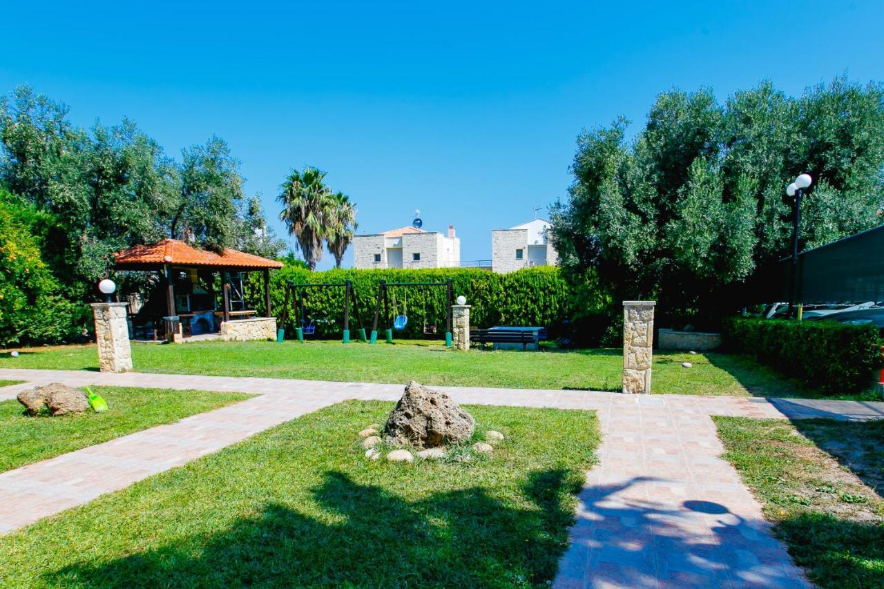 Golden Residence Family Resort Pefkochori Eksteriør bilde
