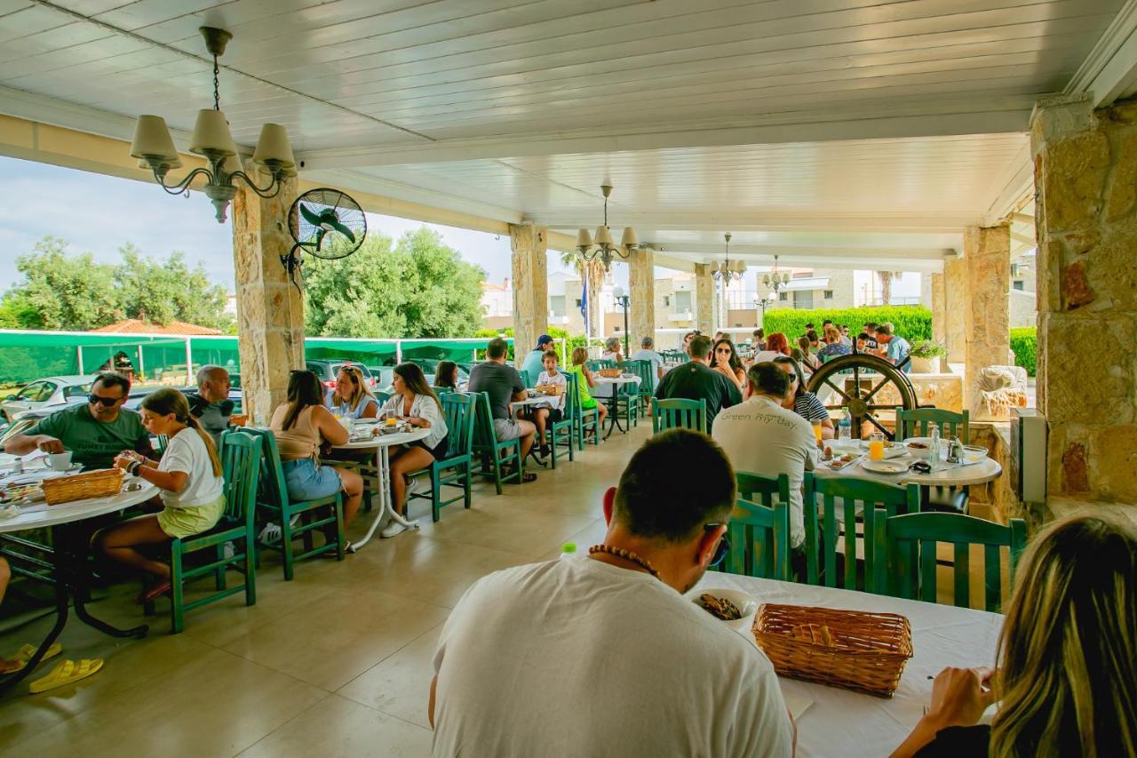 Golden Residence Family Resort Pefkochori Eksteriør bilde
