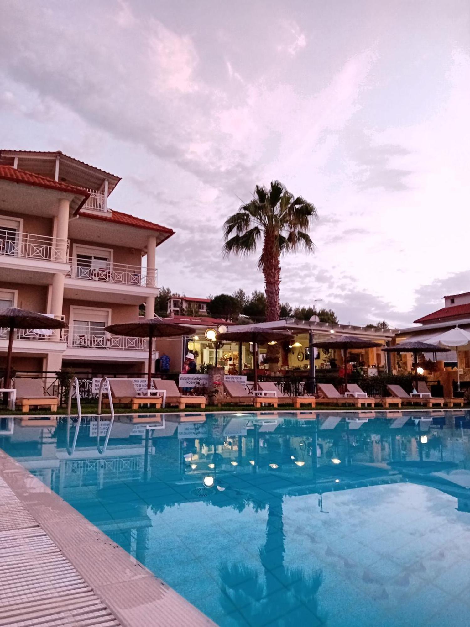Golden Residence Family Resort Pefkochori Eksteriør bilde